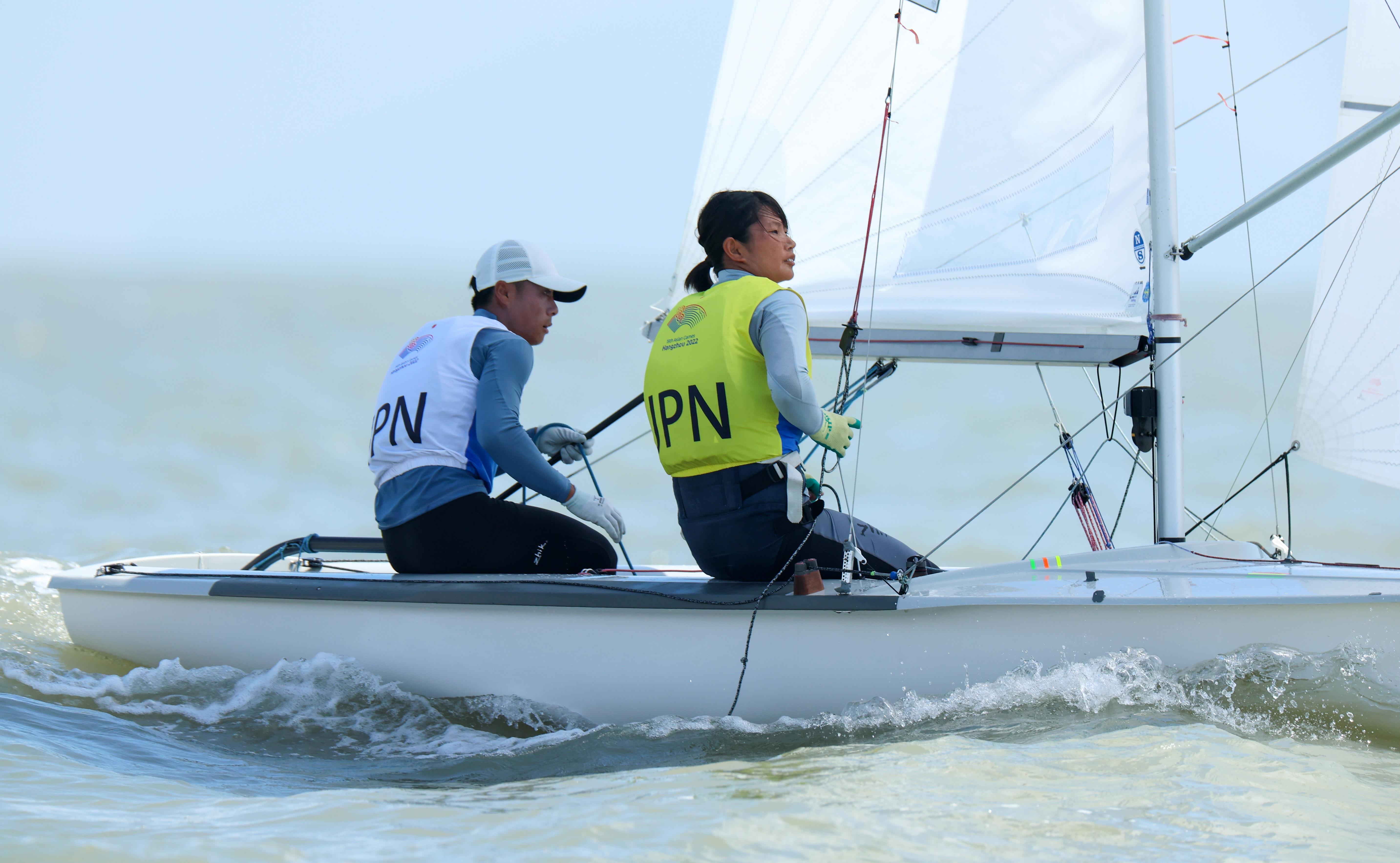 华体会下载-帆船比赛势不可挡,选手们帆影飞扬的简单介绍  第1张 华体会下载-帆船比赛势不可挡,选手们帆影飞扬的简单介绍  第1张